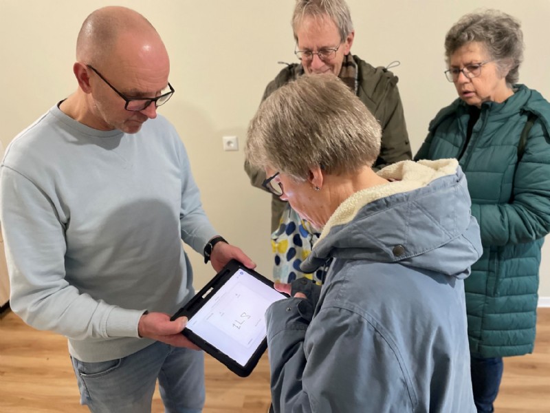 Eerste bewoners verhuizen naar nieuw appartement